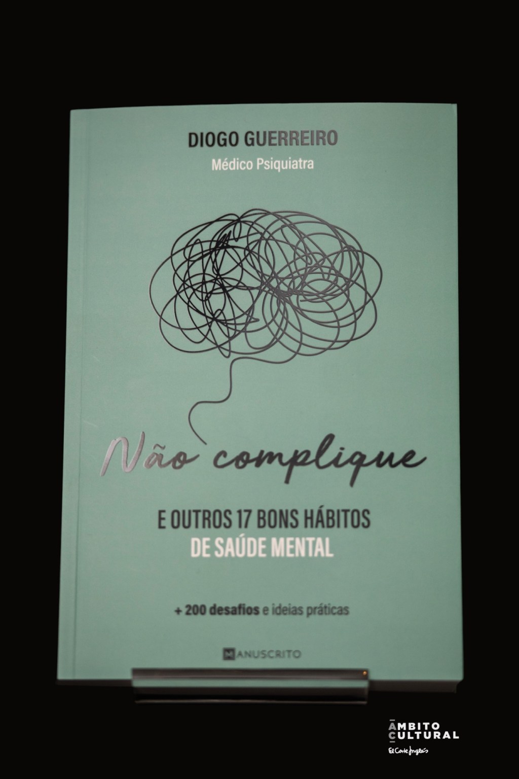 Foto-reportagem da apresentação do livro Não complique (e outros 17 bons hábitos de saúde&nbsp;mental)