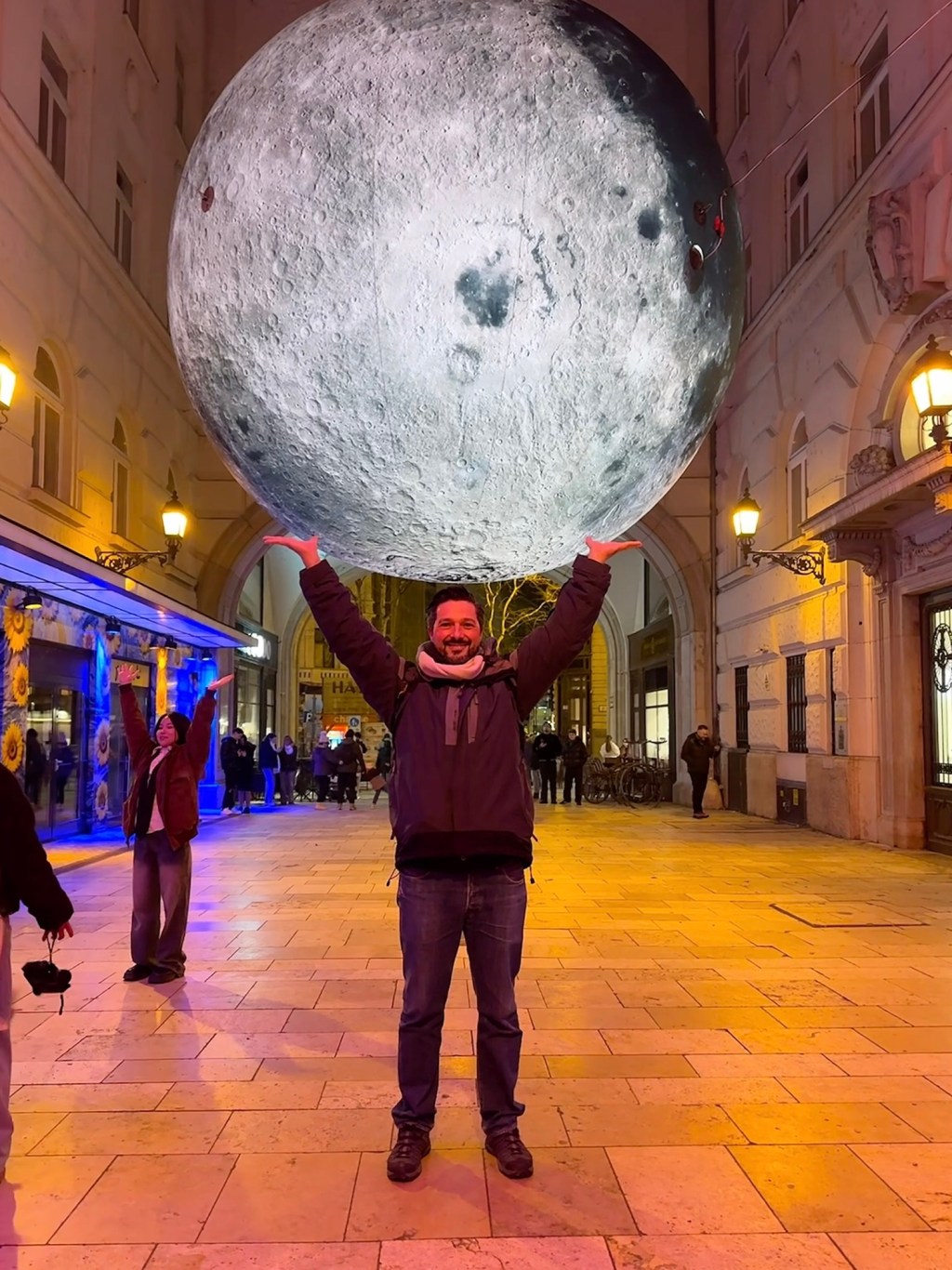 Porque não segurar a lua?